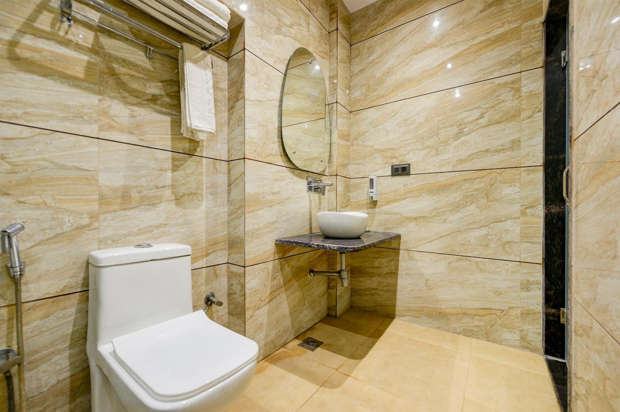 The Pearl Plaza Hotel In City Centre - Near New Delhi Railway Station Bagian luar foto